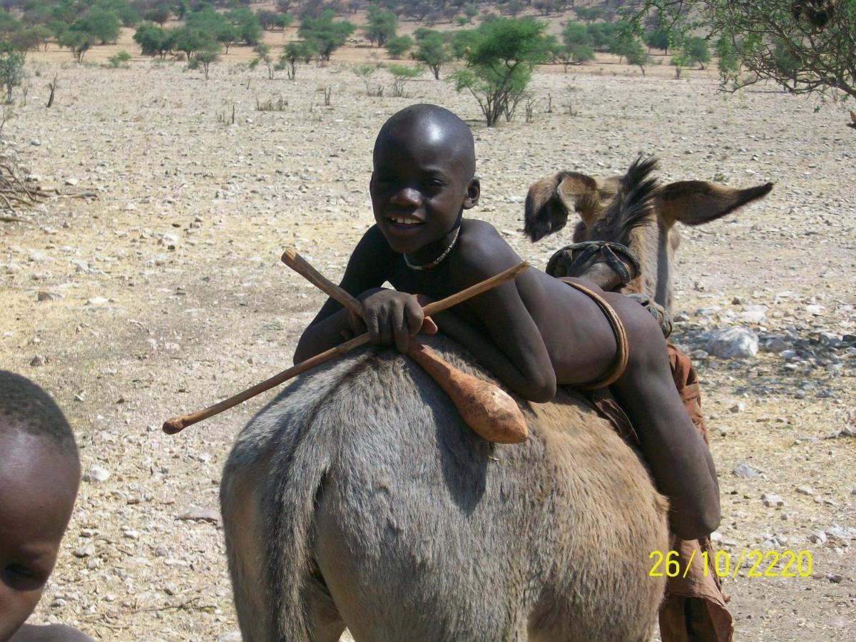 Fort Sesfontein Lodge & Safaris المظهر الخارجي الصورة