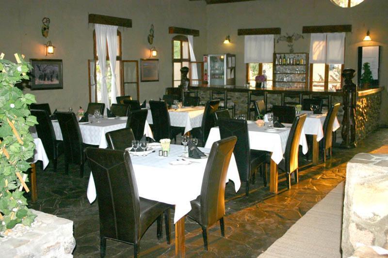 Fort Sesfontein Lodge & Safaris المظهر الخارجي الصورة